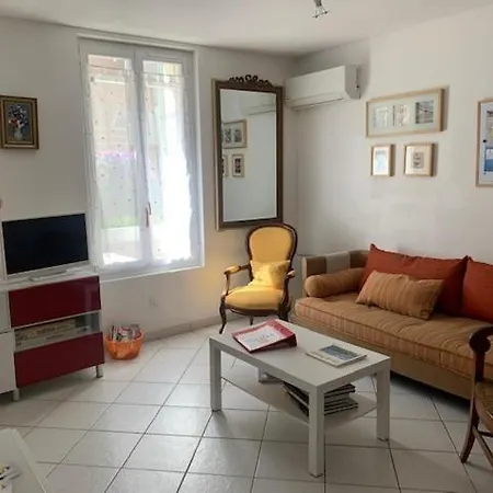 Maison Centre Climatisee 2 Terrasse Hyères